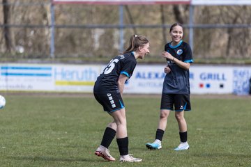 Bild 102 - wBJ VfL Pinneberg - Waldd�rfer SV : Ergebnis: 5:0
